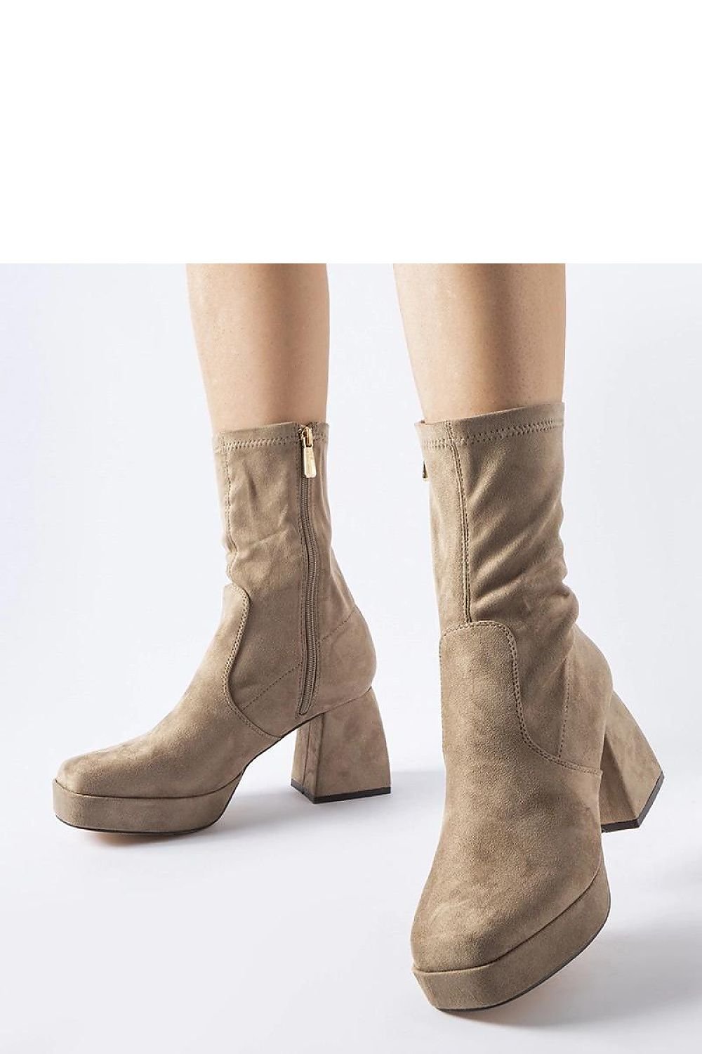 Heel boots model 205086